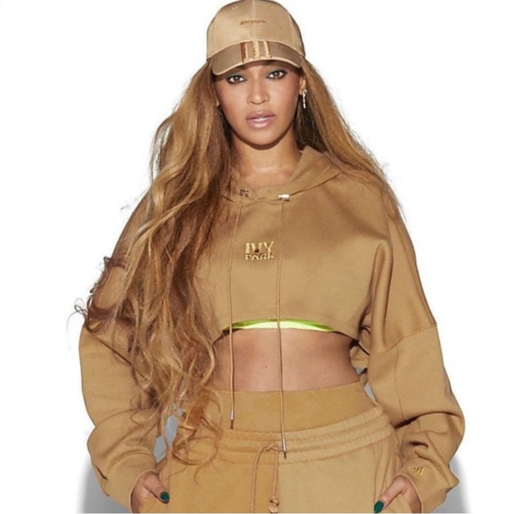 NWT! Beyoncé Ivy Park cropped sweatshirt in camel/ tan